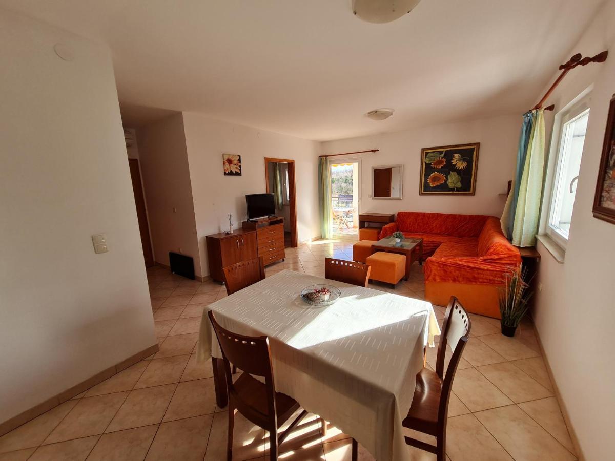 Spert Apartment
