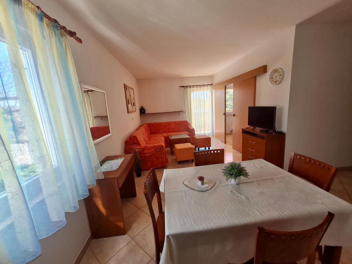 Spert Apartment